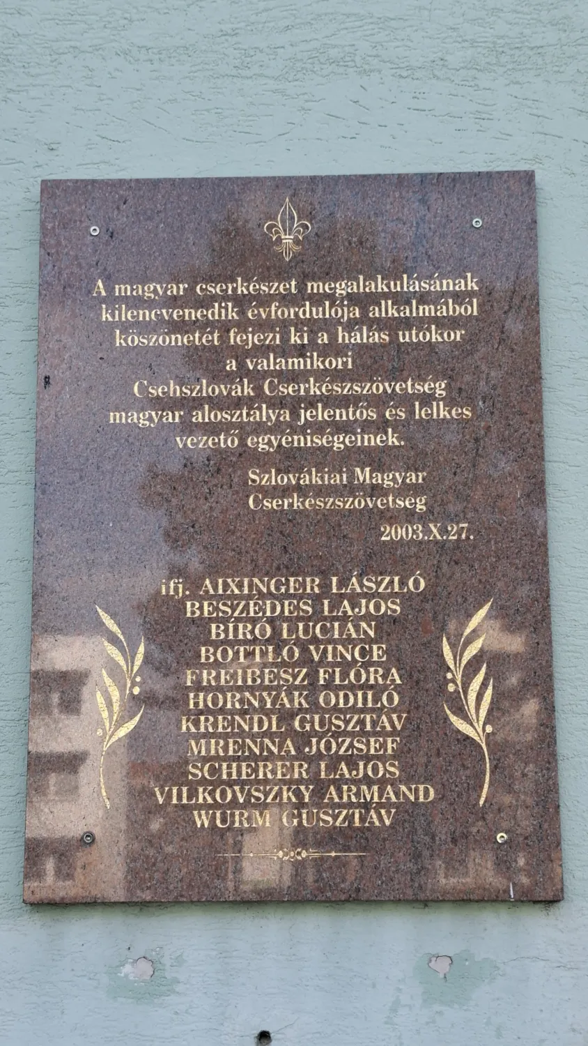 Csekészek emléktáblája