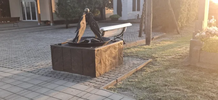 Csicsó Temetői emlékkút 20250617 201613