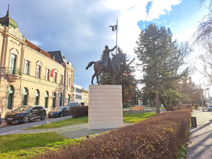 István király lovaszobra 1